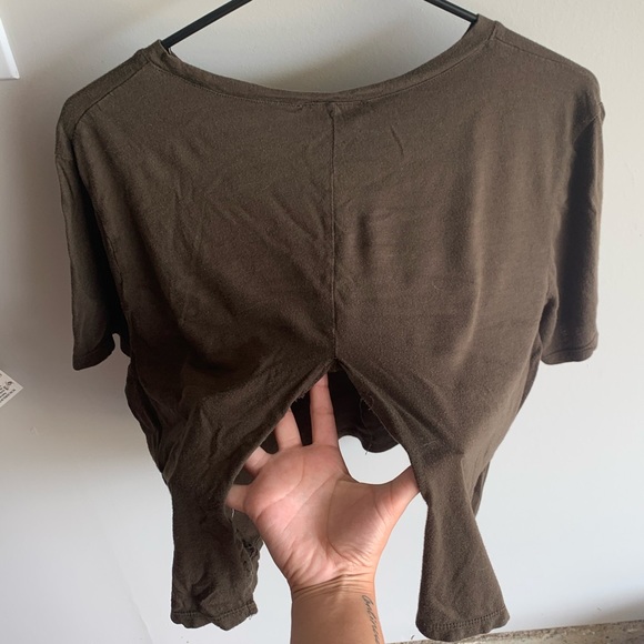 Split back Crop - Picture 4 of 4